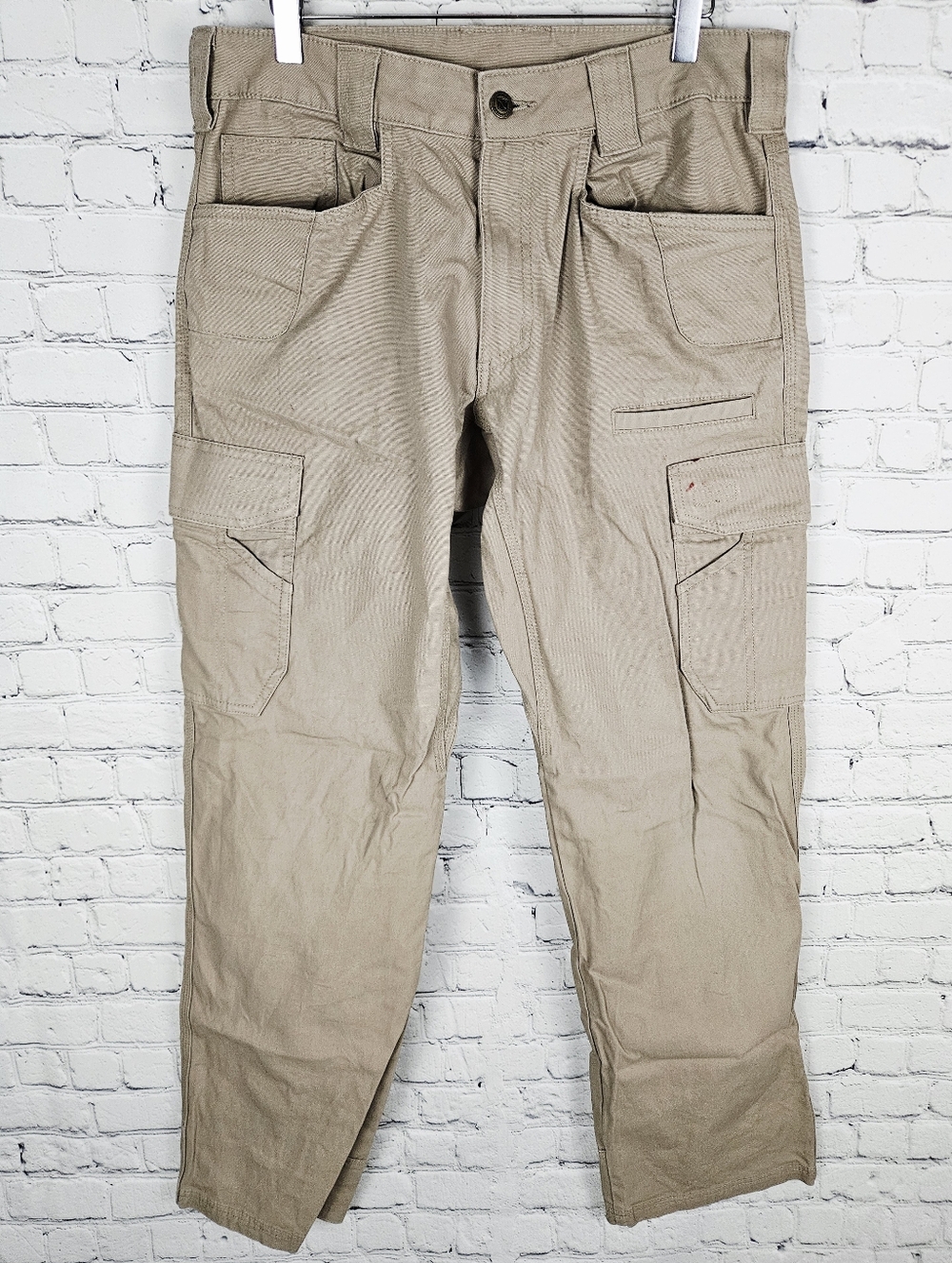 NOBLE OUTFITTERS | khaki cargo pants